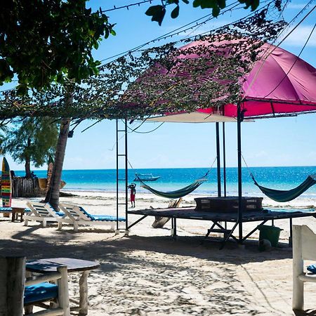 Soul Breeze Backpackers Diani Hostel Diani Beach Exterior photo