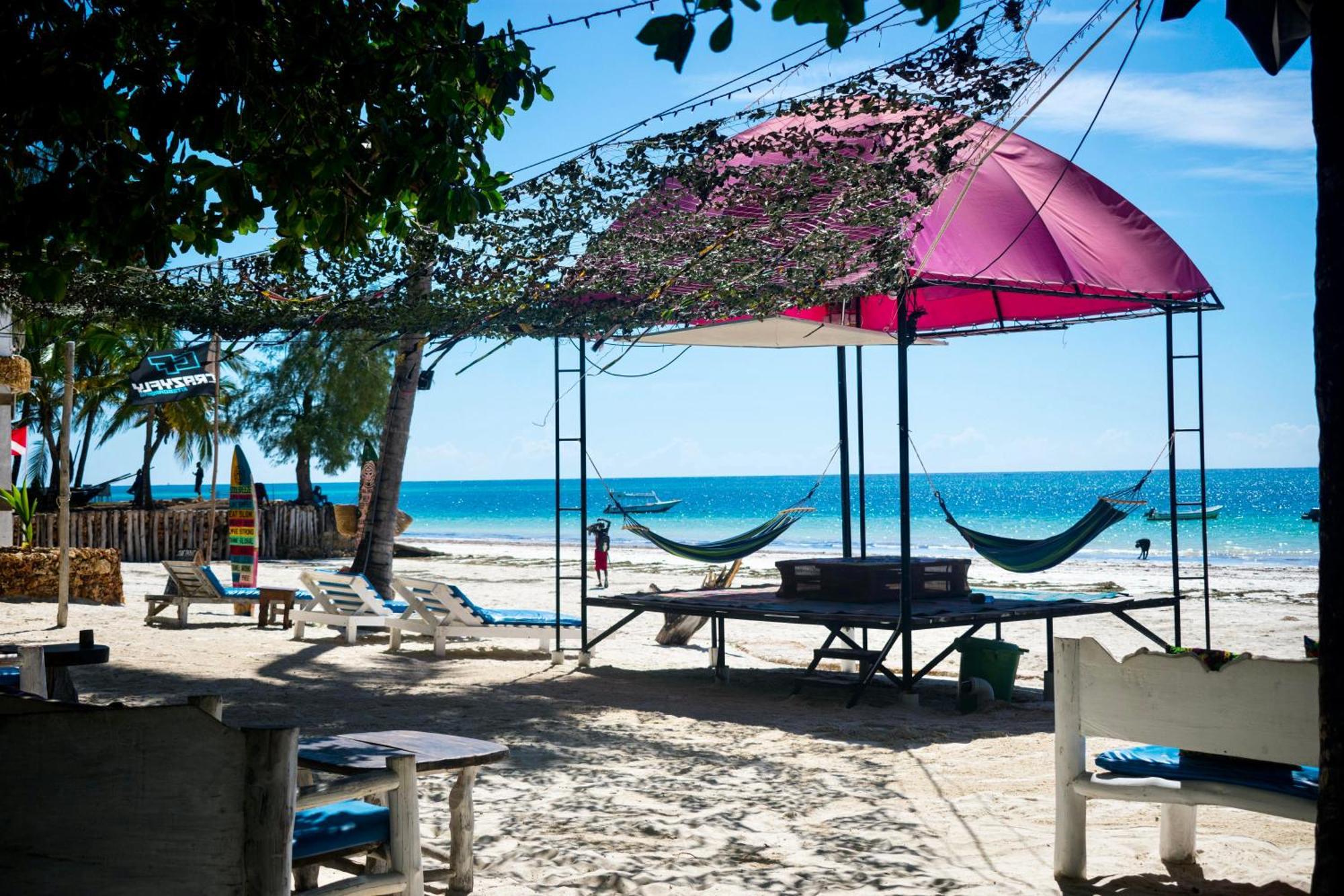 Soul Breeze Backpackers Diani Hostel Diani Beach Exterior photo