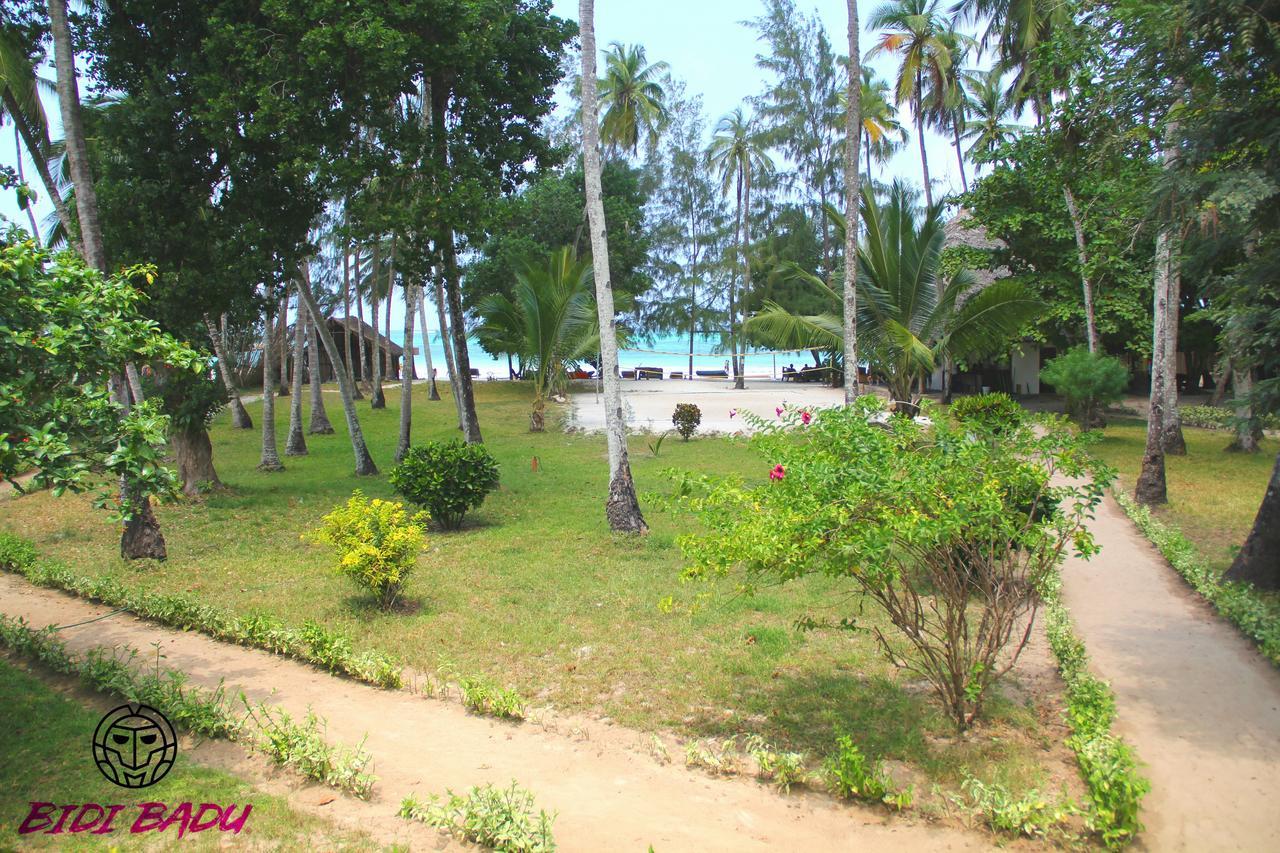 Soul Breeze Backpackers Diani Hostel Diani Beach Exterior photo